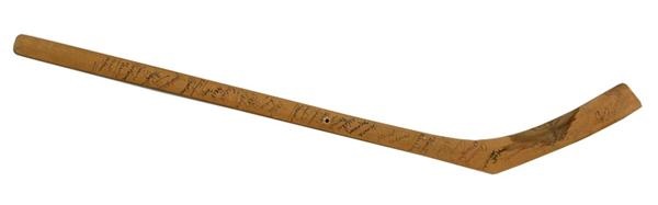 Hockey Memorabilia - 1930-1931 Montreal CanadiensTeam Signed Mini Stick with Howie Morenz
