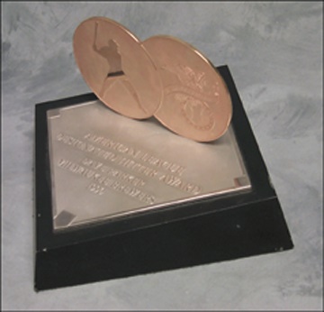 Baseball Awards - 1990 Designated Hitter of the Year Award