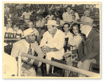 Cuban Sports Memorabilia - Circa 1948 Martin Dihigo Vintage Photograph