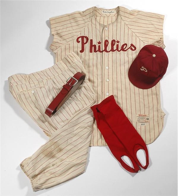- 1962 Wes Covington Game Worn Philadelphia Phillies Uniform with Hat
