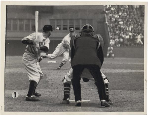 Old Baseball - Tony Lazzeri Batting Sequence for the Second World Series Grand Slam Ever (6 photos)