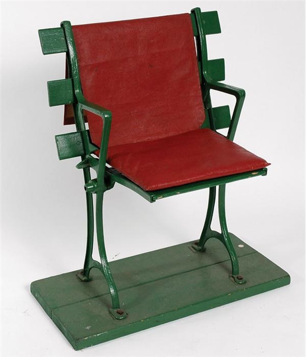 Stadium Artifacts - Sportsmans Park Seat with Cushion
