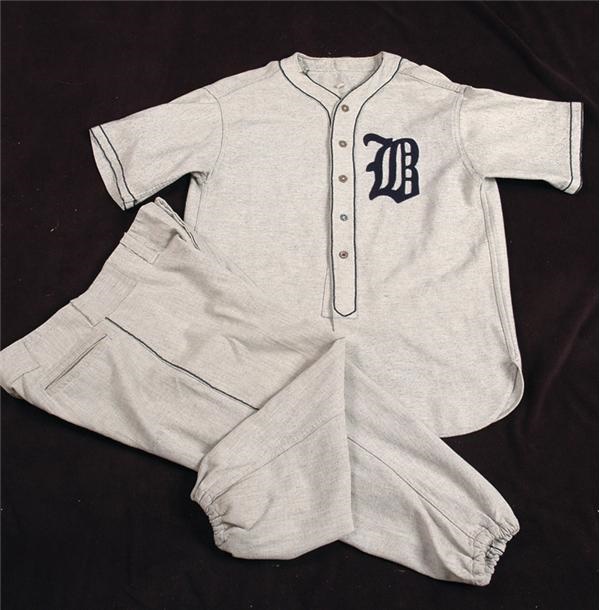 Baseball Equipment - Buffalo Bison 1950's AAA Game Worn Flannel Uniform