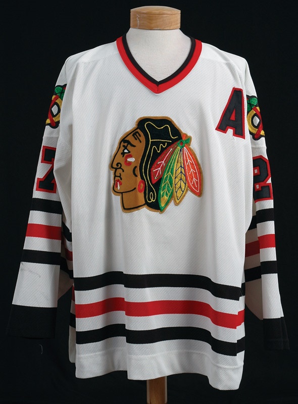Hockey Equipment - 1995-1996 Jeremy Roenick Chicago Blackhawks Game Worn Jersey