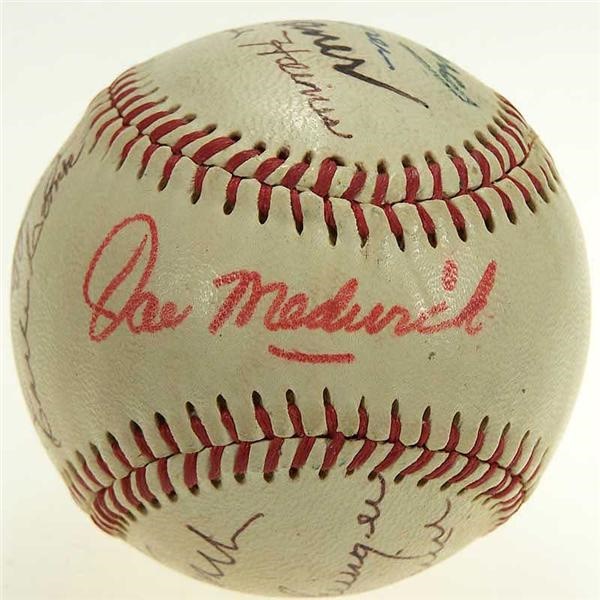 Baseball Hall of Famer Old Timers Signed ball with 17 Signatures