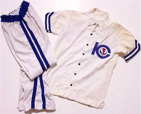 Game Used Other - 1971-72 Kentucky Colonels ABA Warm Up Uniform