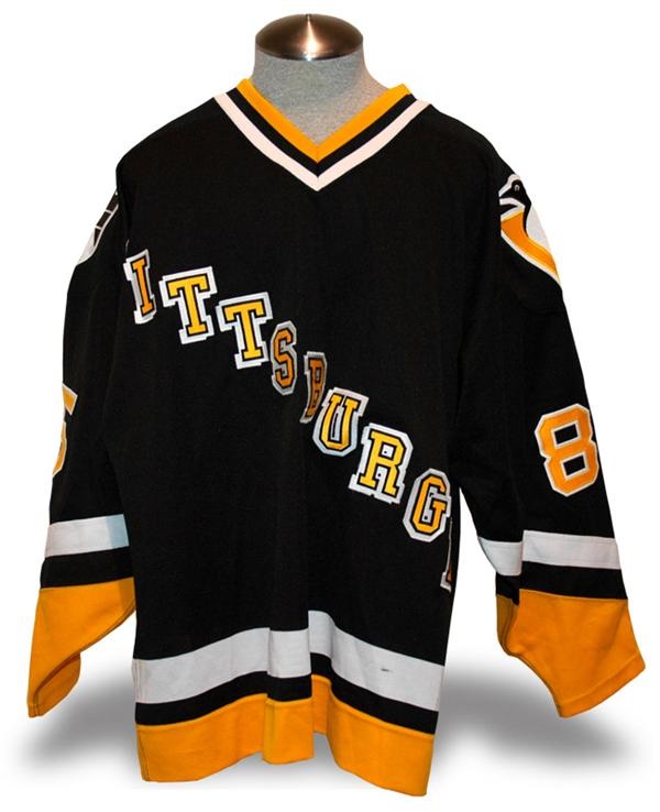 Game Used Hockey - 1996-1997 Petr Klima Pittsburg Penguins Game Used Jersey