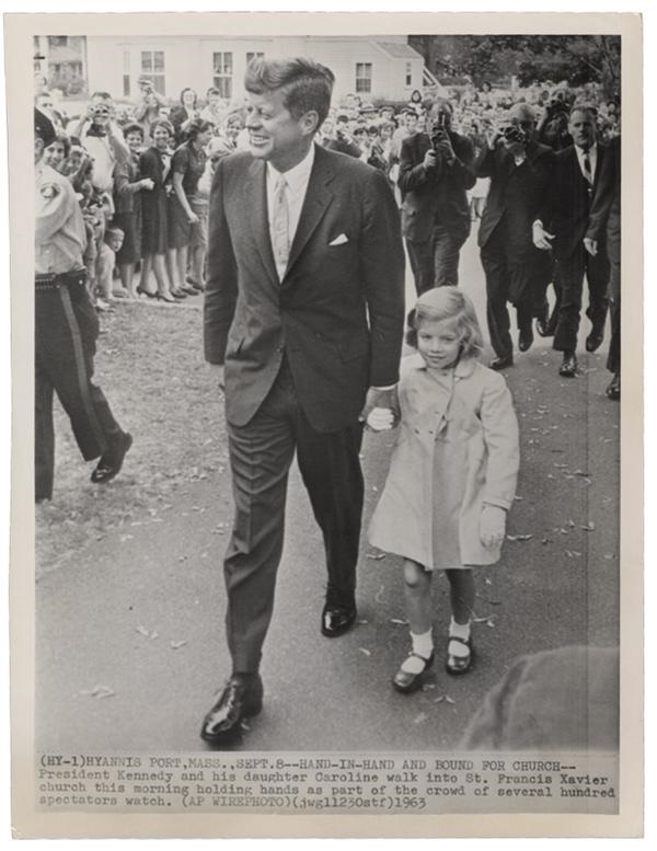 Rock And Pop Culture - JFK and his Children Wire Photo Collection (17)
