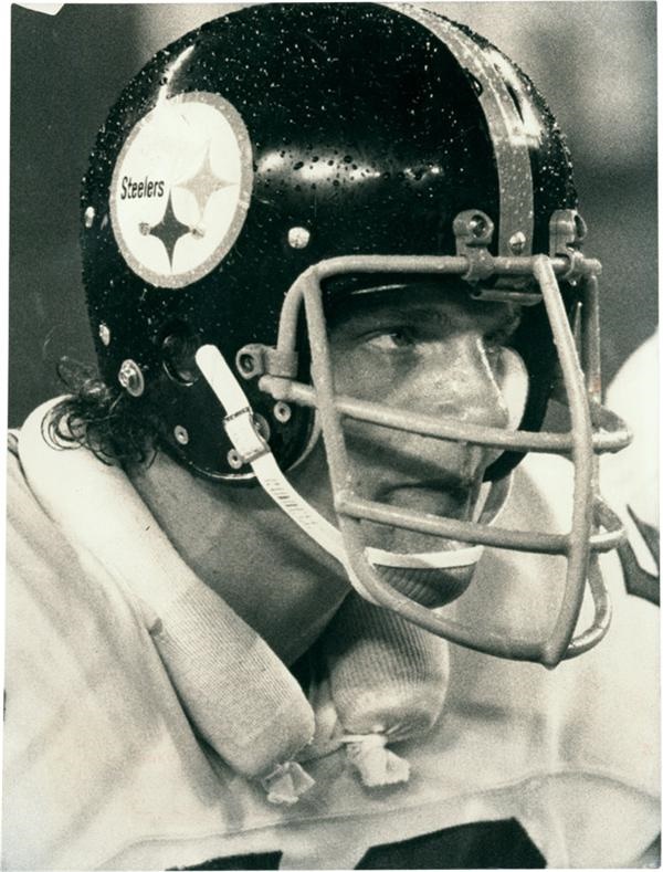 Jack Lambert Pittsburg Steelers Football Photo(1977)