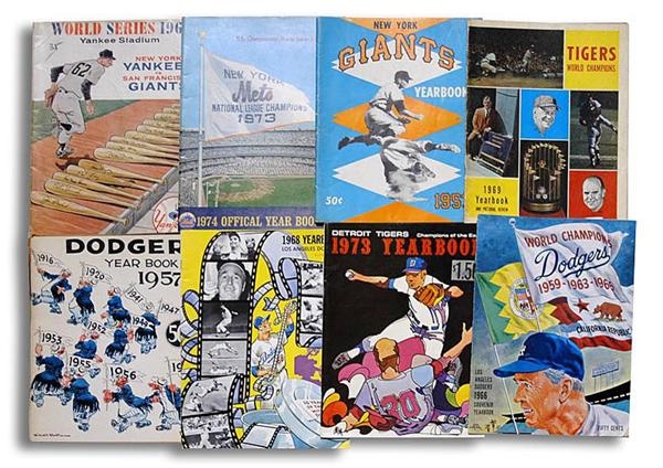 Baseball Memorabilia - 1950-1970s Baseball Yearbook & Programs (34)