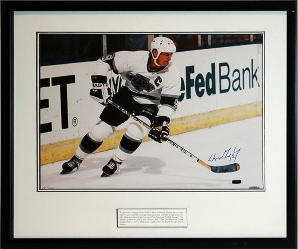 Autographs Other - Wayne Gretzky Signed 16 x 20'' Photo UDA