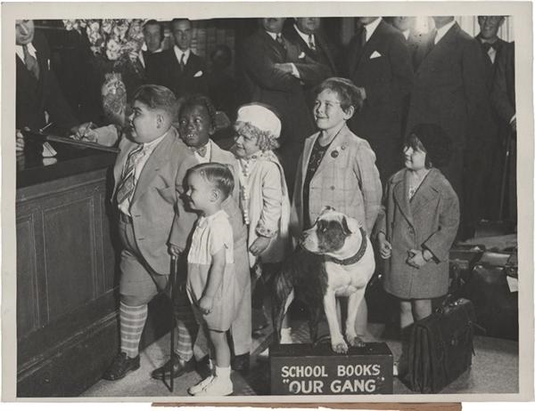 Rock And Pop Culture - Our Gang Movie Stars Register at the Park Central Hotel in N.Y.C. News Service Photo (1928)