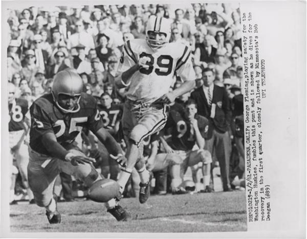 Football - 1961 Rose Bowl Football Wire Photos (23)