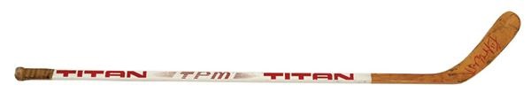 - 1981-82 Wayne Gretzky Edmonton Oilers Game Used Stick with Great Photo from 1983-84