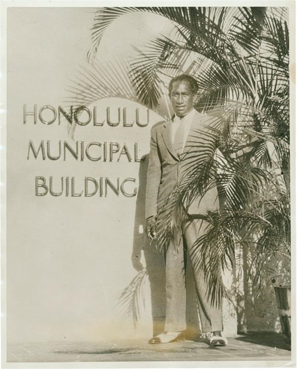 Duke Kahanamoku in Honolulu (1931)