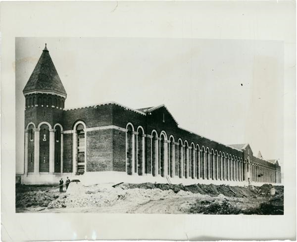 - Early images of Attica Prison (4 photos)