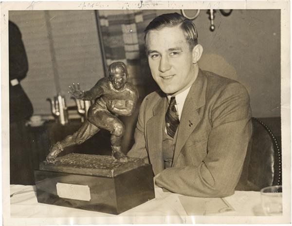 Football - Jay Berwanger Wins First Heisman Trophy (1935)