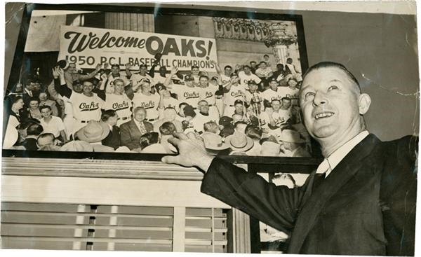 Pacific Coast League - Dressen and the 1950 PCL Champs (1953)