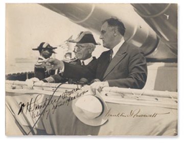- 1940's Franklin Delano Roosevelt Signed Photograph (7x9")