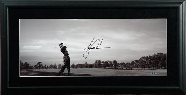 - Tiger Woods Signed Upper Deck Authenticated Panoramic Photo