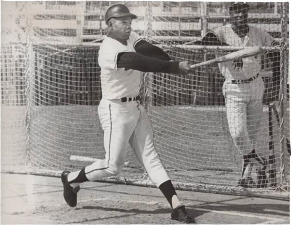 - 1968 Willie Mays Batting Cage Wirephoto:
