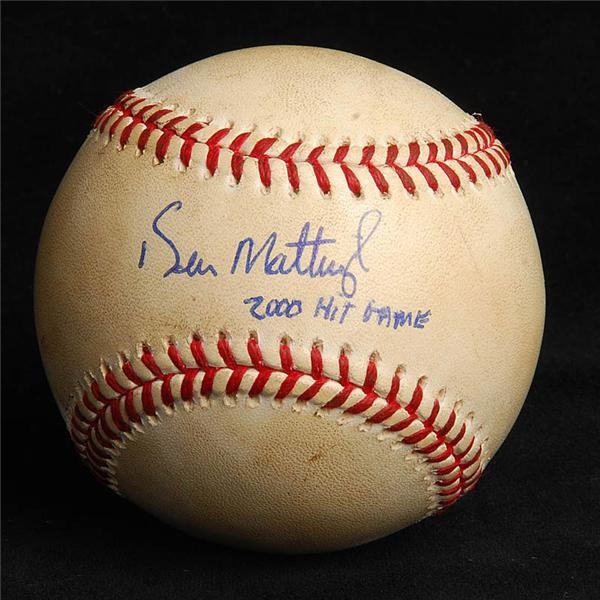 - Don Mattingly 2000 Hit Game Used Signed Baseball