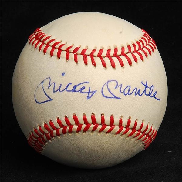 Baseball Autographs - Mickey Mantle Single Signed Baseball PSA/DNA