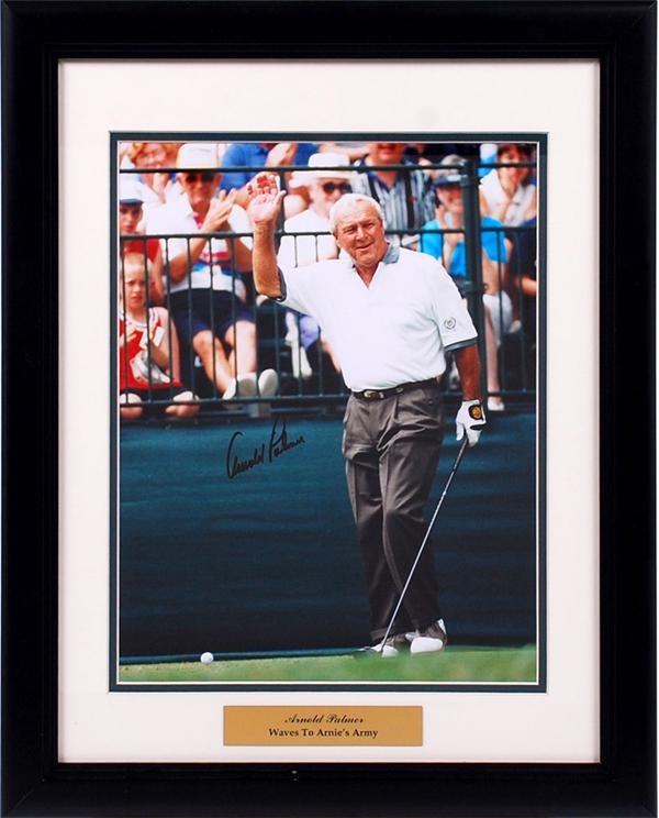 Golf - Arnold Palmer Signed 11 x 14 Framed Photo