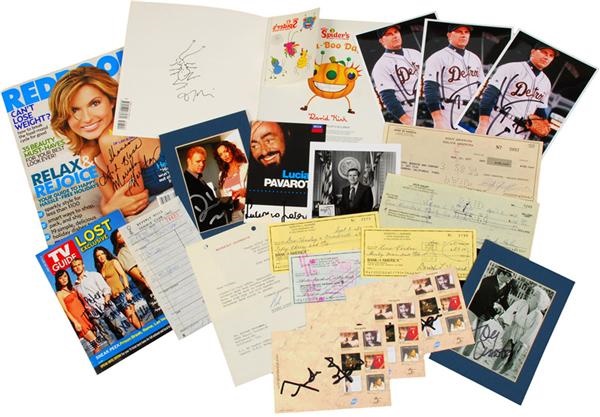 - Celebrity Signed Documents and Photos (42)