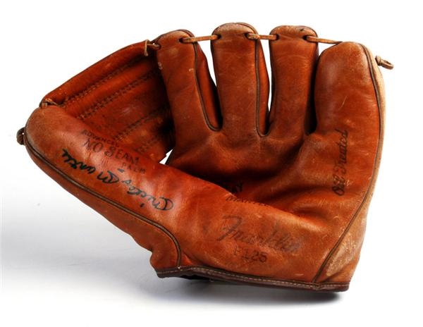 - Mickey Mantle Signed Vintage "Mantle Model" Glove