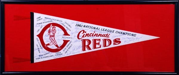 1961 Reds &amp; Yankees Signed Cincinnati Baseball Pennant with Mantle and Maris
