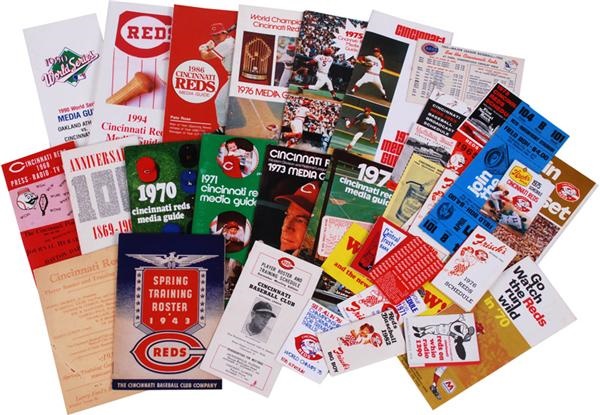 Cincinnati Reds Press Guides / Rosters and Pocket Schedule Lot (38)