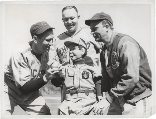 Baseball - Dizzy Dean, Gabby Hartnett, Charlie McCarthy (Puppet), Edgar Bergen Baseball Photo (1939)