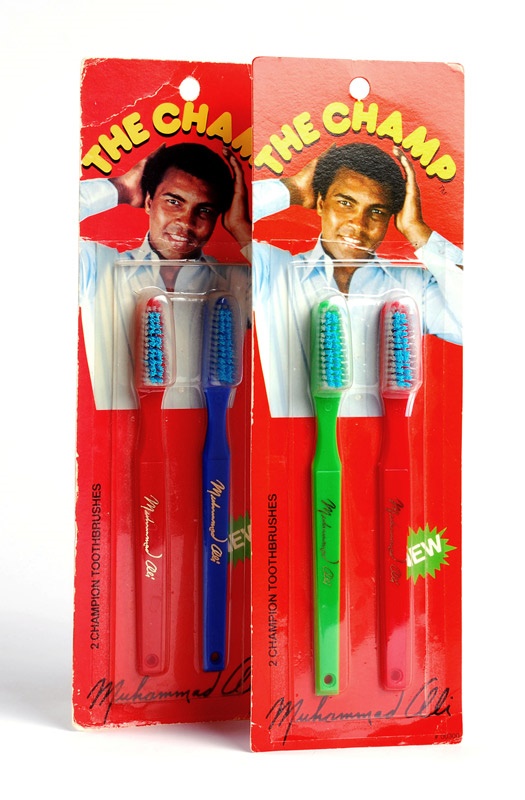 - Vintage Muhammad Ali Toothbrushes in Original Packaging (2)