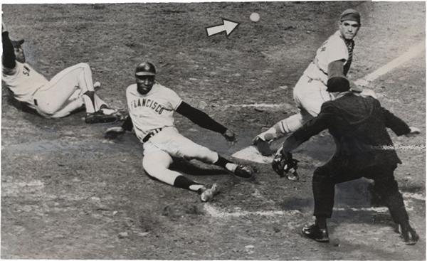 Baseball - Willie Mays Safe At Home Giants Photo (1965)