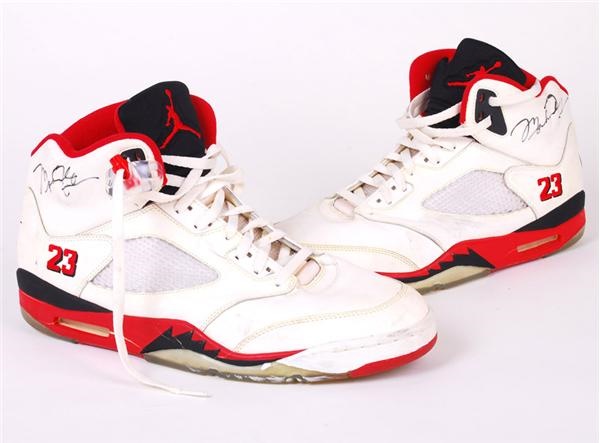 Michael Jordan 1990-91 Signed Game Worn Air Jordan 5's