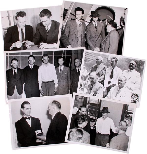 - 1930's Exceptional Howard Hughes News Service Photographs (12)