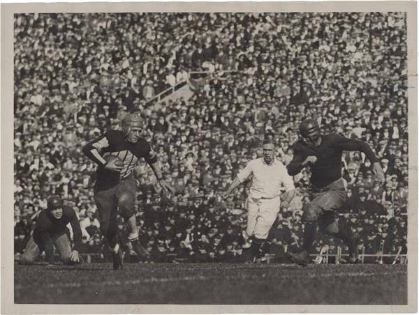 Football - The Day He Became &quot;The Galloping Ghost&quot; (1924)
