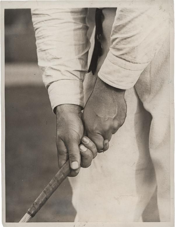 Golf - How Bobby Jones Holds His Driver (1923)