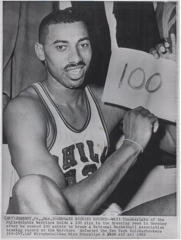 Basketball - Wilt Scores 100 (1962)