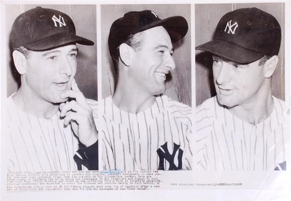 Memorabilia Baseball Photographs - Singles - Huge Lou Gehrig Gives Teammates Bad News Photo (1939)