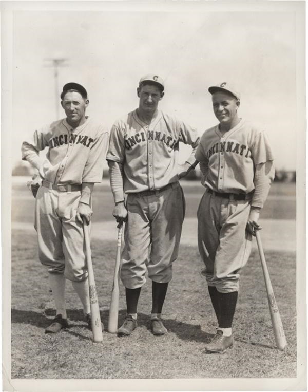 Memorabilia Baseball Photographs - Singles - Jim Bottomley and Ernie Lombardi of the Reds (1930's)