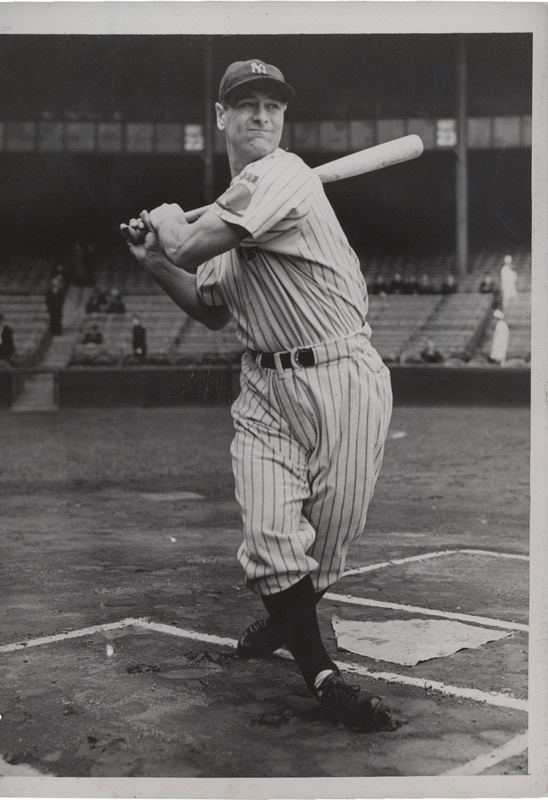 Memorabilia Baseball Photographs - Singles - Amazing Lou Gehrig (1938)