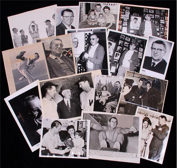 - Hall of Famer Lefty Gomez Baseball Photographs (43)