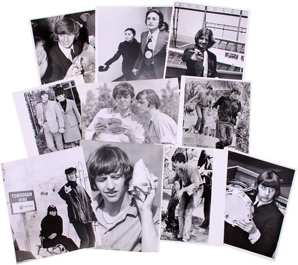 1960s The Beatles News Service Photographs (10)
