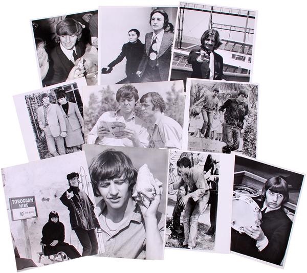 Rock And Pop Culture - 1960s The Beatles News Service Photographs (10)