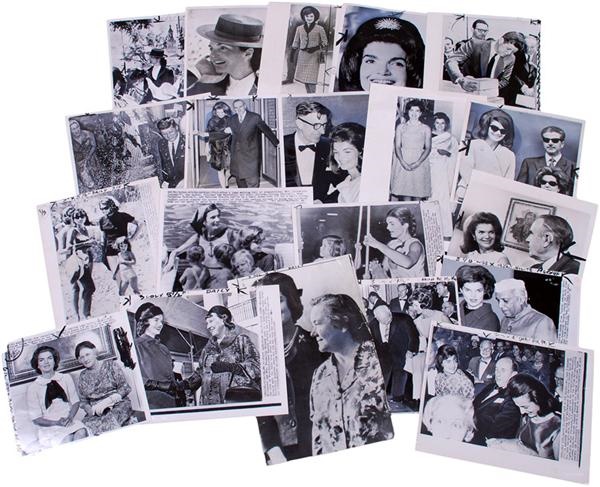 - Jacqueline Kennedy Onassis Photographs (200+)