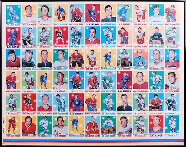 - 1970-71 Topps Hockey Card Uncut Sheet with Bobby Orr and Gordie Howe