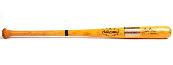 - Willie Mays 600th Home Run Commemorative Bat