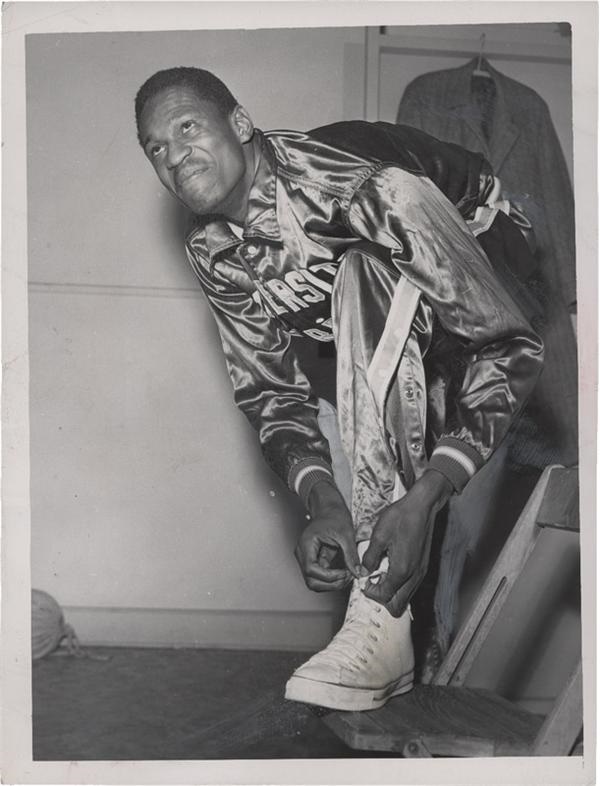 Basketball - Bill Russell in Uniform at USF (1955)